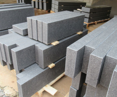 Quy Nhon Basalt Palisades, all sides flamed